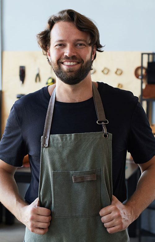 portrait-of-artisan-in-workshop-resizes.jpg portrait-of-artisan-in-workshop-resizes.jpg